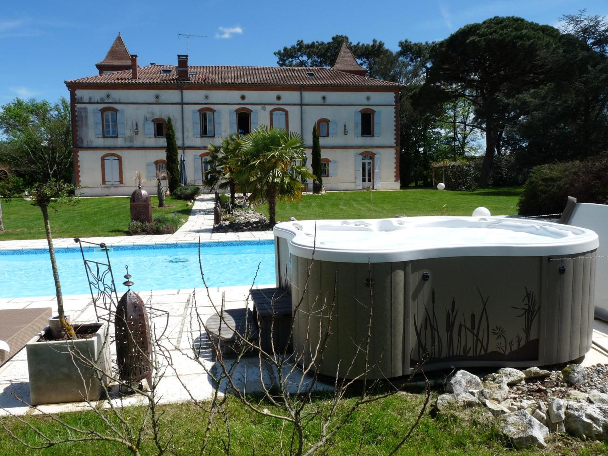 Manoir Des Chanterelles Meauzac Exterior photo